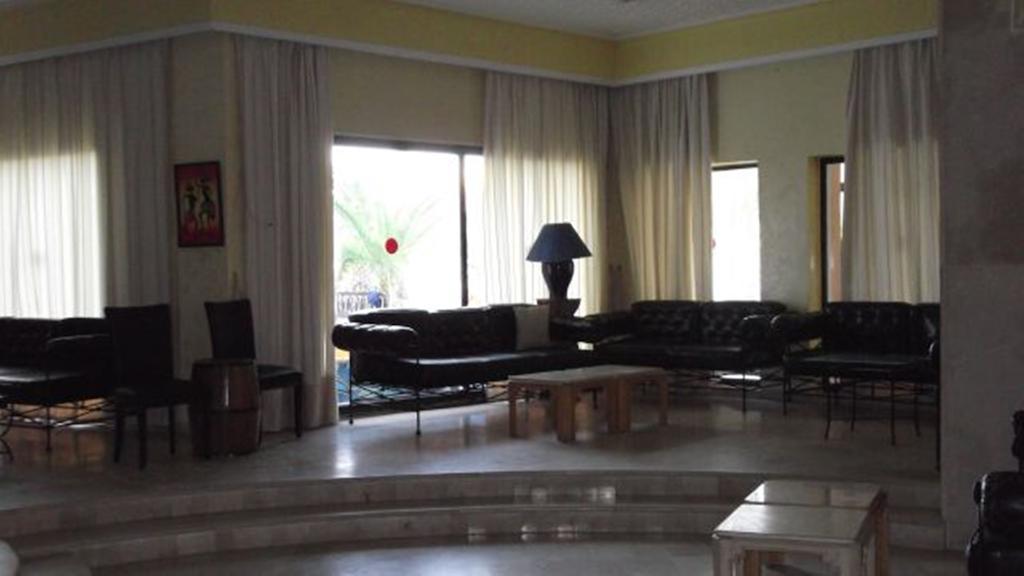 Palmyra Golden - Families And Couples 3*