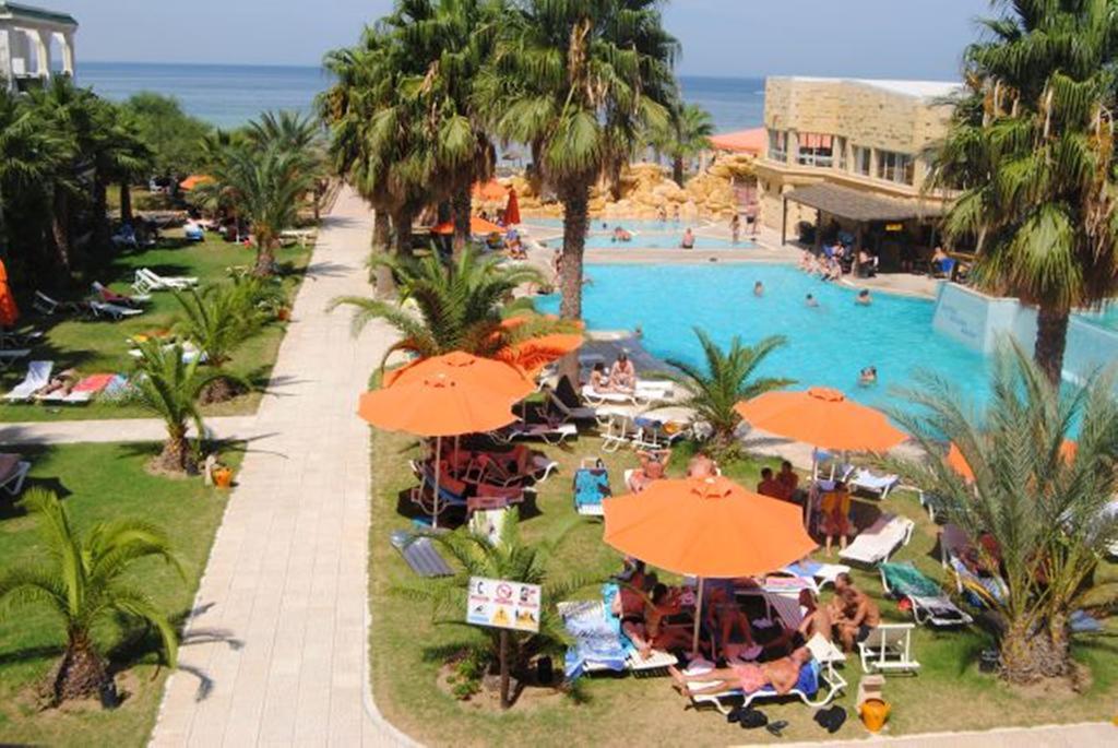 Palmyra Golden - Families And Couples 3*